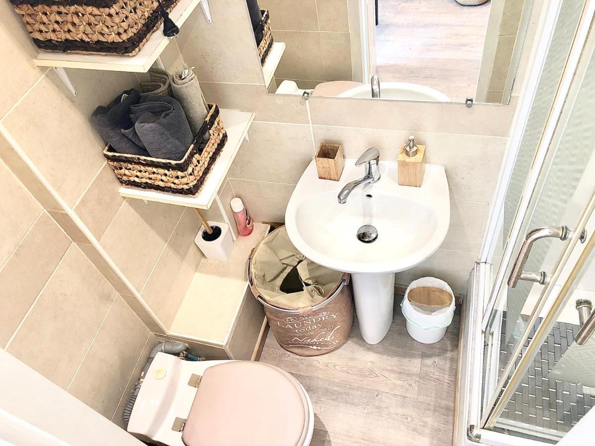 شقة تولون  في Cozy Nest المظهر الخارجي الصورة